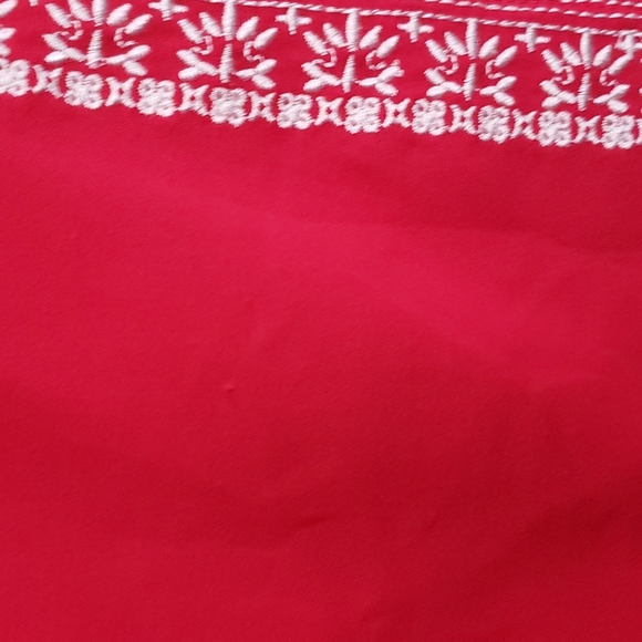 Red blouse ❤ - Picture 5 of 5